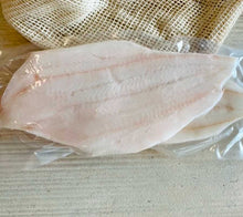 Charger l'image dans la galerie, Filet de turbot 8/16 surgelé du québec