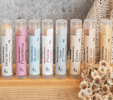 Charger l'image dans la galerie, Baume à lèvres poussière d’étoile