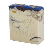 Charger l'image dans la galerie, Savon en barre le boisé poussière d’étoile