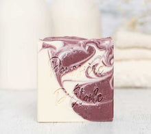 Charger l'image dans la galerie, Savon en barre le p’tit bleuet poussière d’étoile