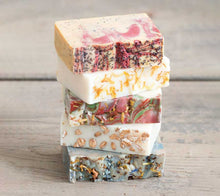 Charger l'image dans la galerie, Panier cadeau le petit bien-être