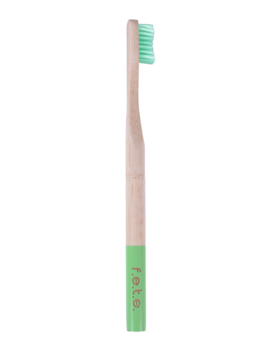 Brosse à dent en bambou - medium (vert) - f.e.t.e