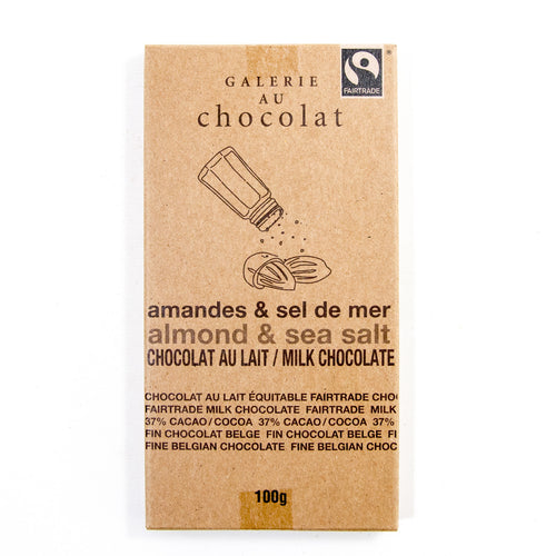 Tablette de chocolat au lait bio avec amandes et fleur de sel - Galerie au chocolat